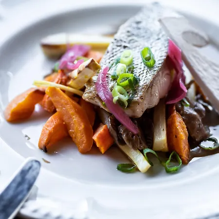 Le Francais Hotel 3*