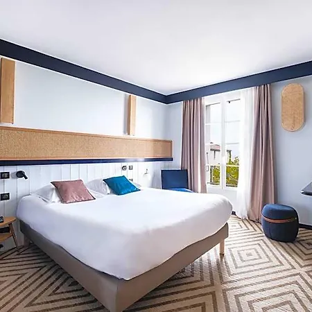 Hotel Le Francais 3*