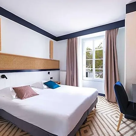 Hotel Le Francais 3*