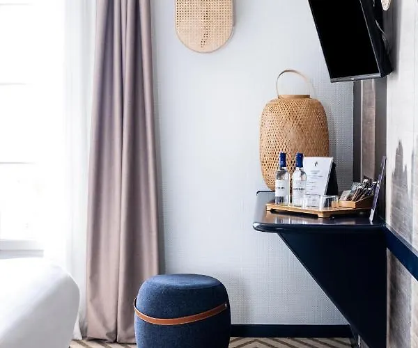 Le Francais 3* La Flotte