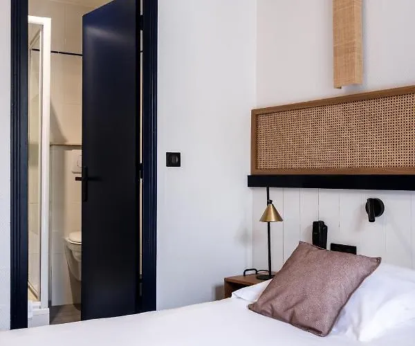 Le Francais Hotel 3*