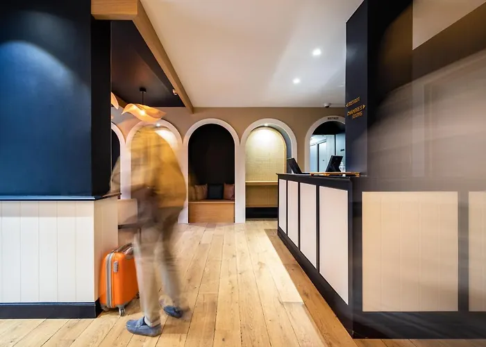 Le Francais Hotel 3*